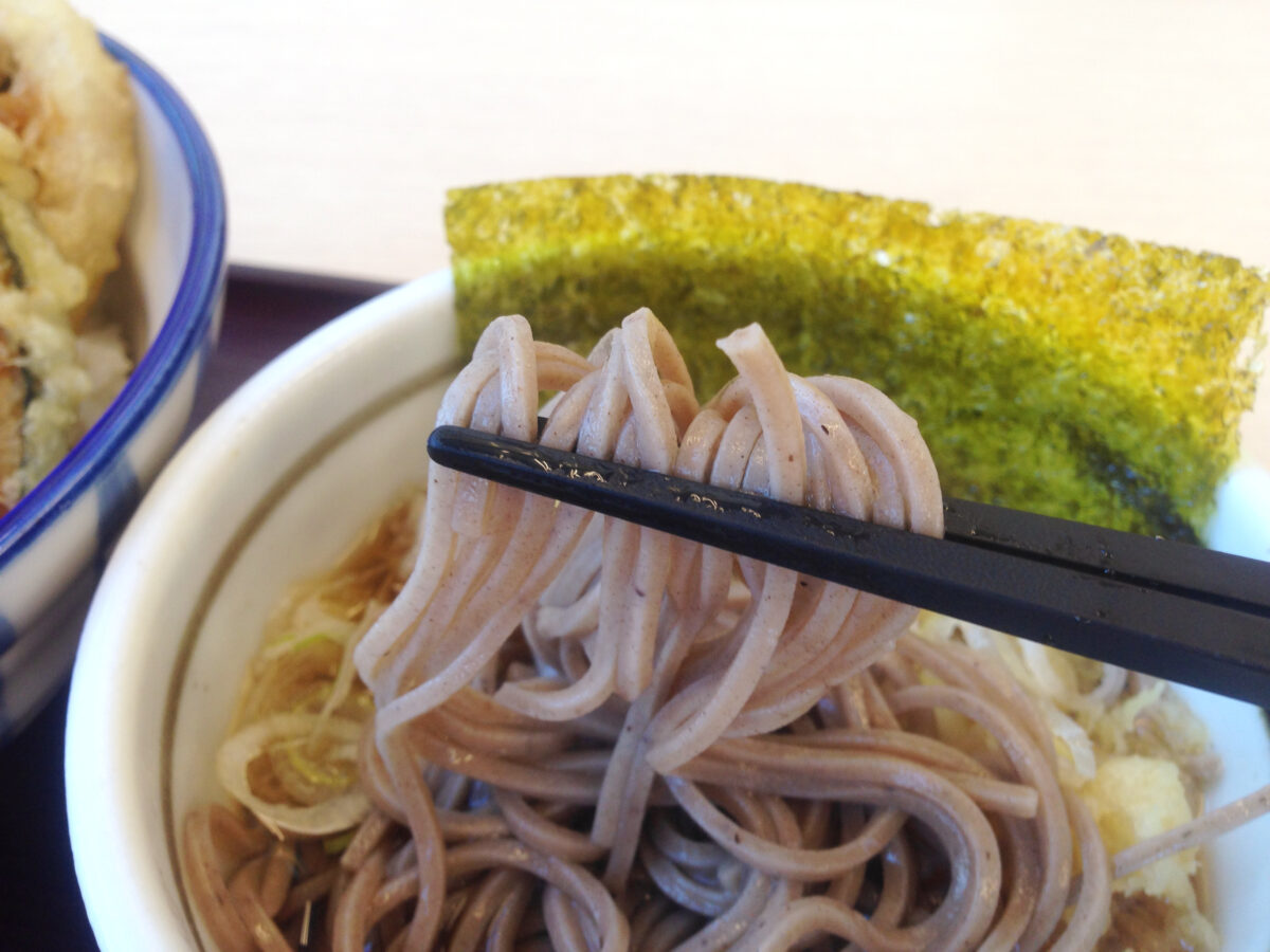 相性も満足度も抜群！天丼・天ぷら本舗 さん天 草加松江店で「上海老天丼＆ミニ温そば」を食べてきたよ！ - 三郷ぐらし - 埼玉県三郷市の地域情報ブログ